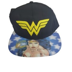 NWT DC Comics Wonder Woman Adjustable Snapback Black and Blue Hat - One Size
